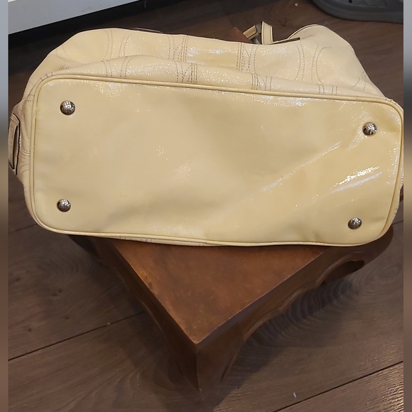 Coach patent leather carry-all - Picture 12 of 14